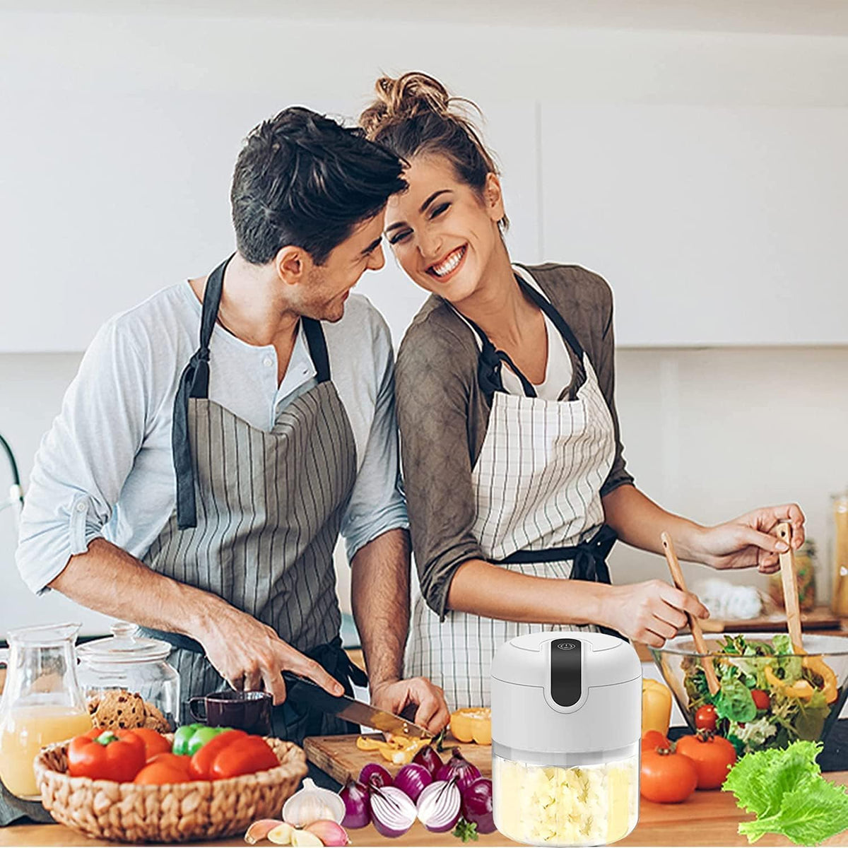 Portable Electric Mini Food Chopper – USB Rechargeable Garlic & Vegetable Cutter